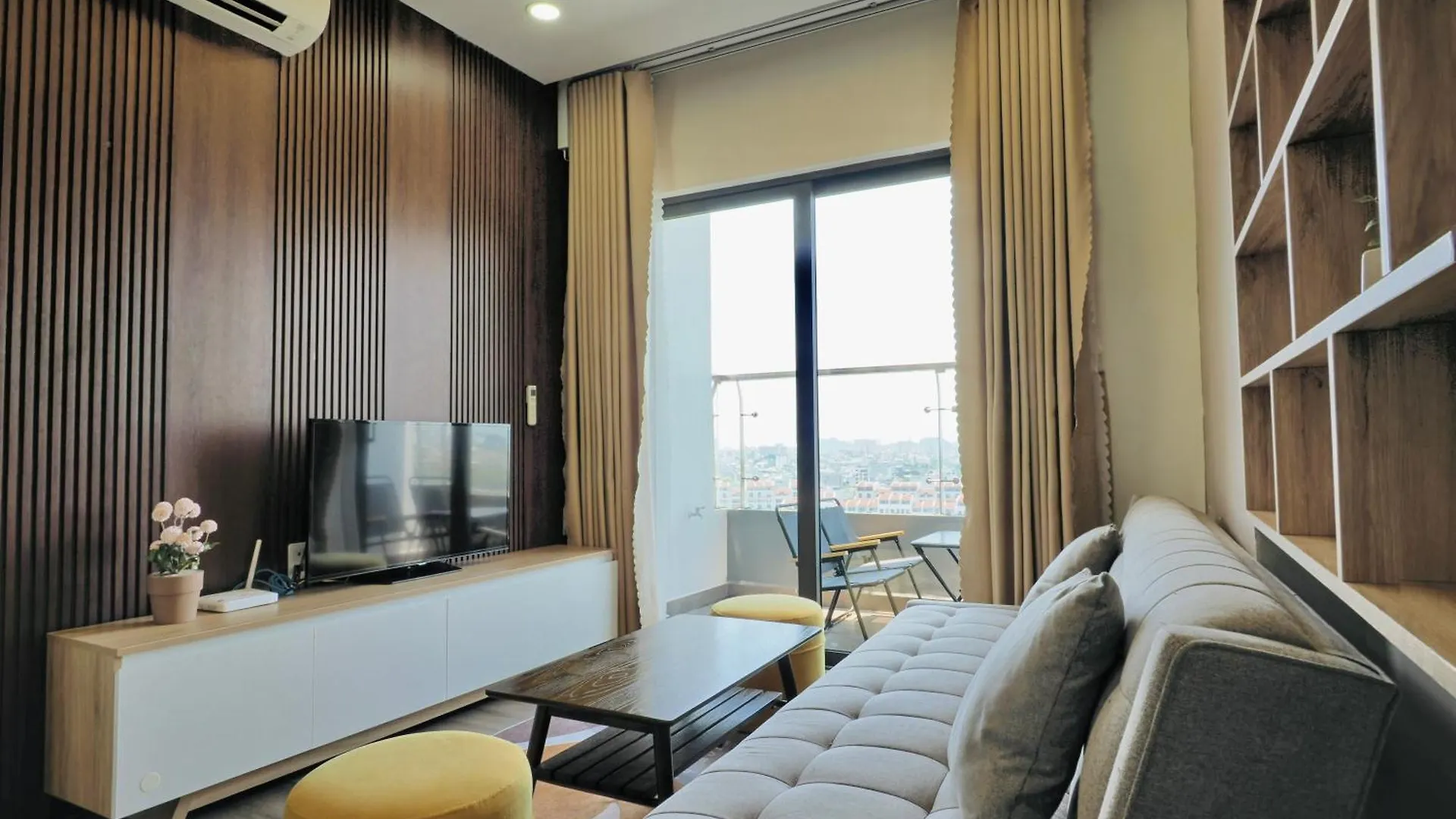 Monarchy Apartment 2Br-80M2 Han River View Da Nang 0*,  Vietnam