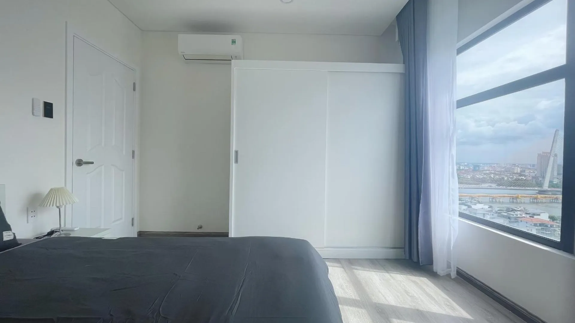 Monarchy Apartment 2Br-80M2 Han River View Da Nang 0*,
