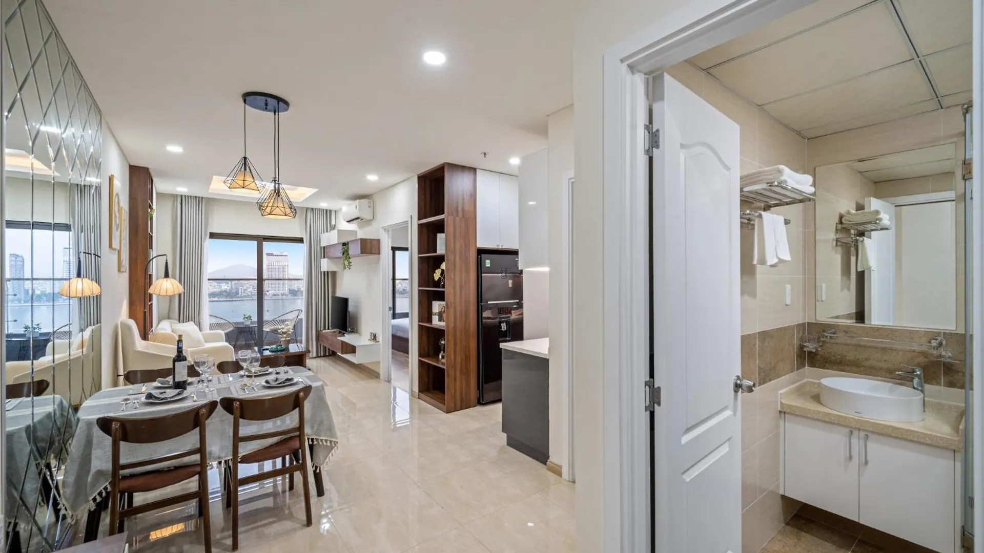 Monarchy Apartment 2Br-80M2 Han River View Da Nang 0*,  Vietnam